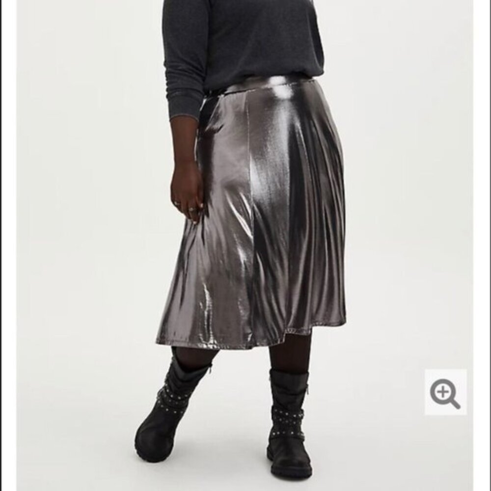 Torrid Liquid Metal Skirt Size 0